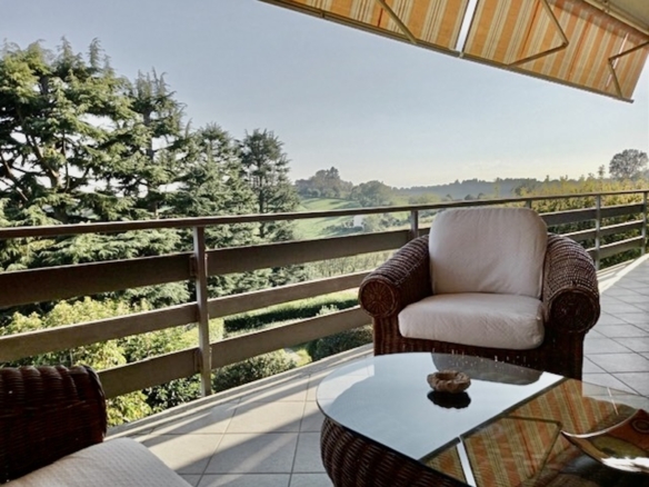 Appartamento in villa con giardino e terrazzo - Caradonna Immobiliare