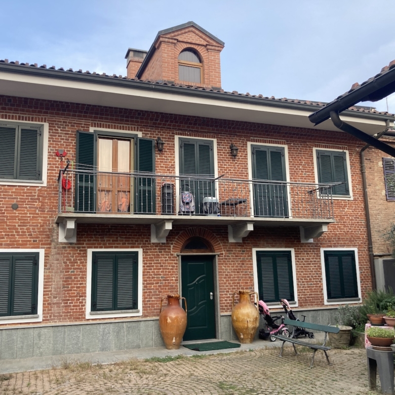 Appartamento arredato bilivello - Caradonna Immobiliare
