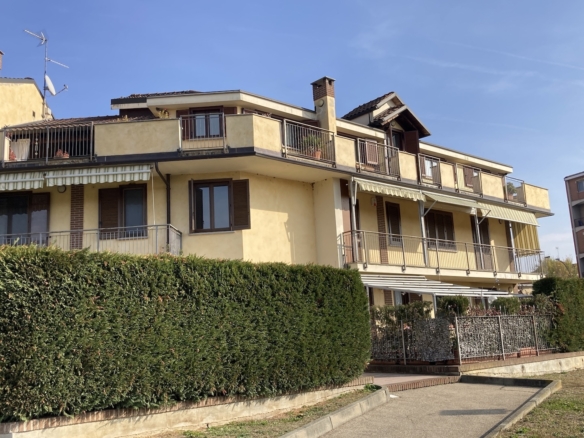 Appartamento angolare e soleggiato - Caradonna Immobiliare