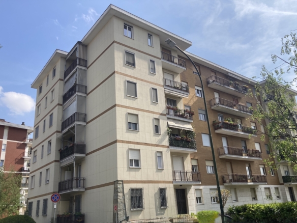 Appartamento in vendita a Chieri via Don Perosi - Caradonna Immobiliare