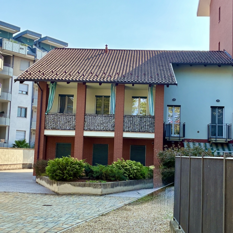 Appartamento ultimo piano - Caradonna Immobiliare