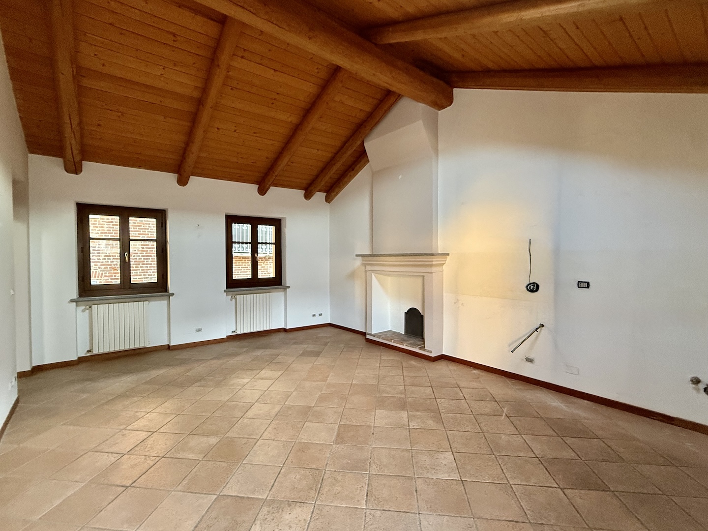 Bilocale con terrazzo