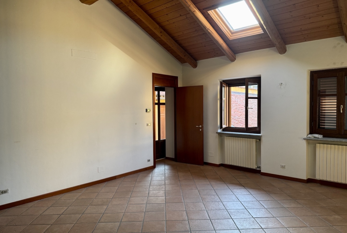 Bilocale con terrazzo