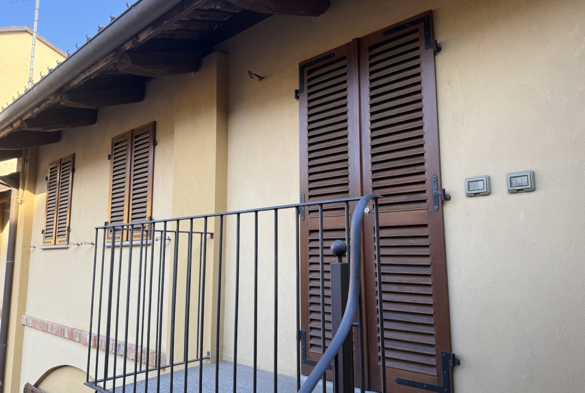 Bilocale con terrazzo