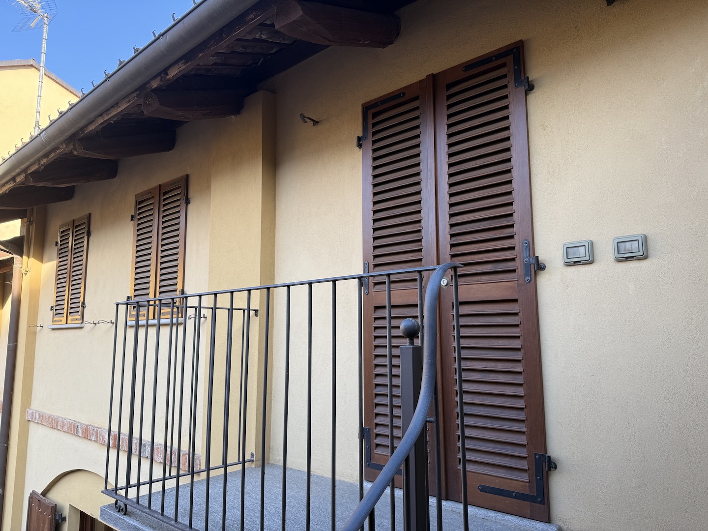 Bilocale con terrazzo
