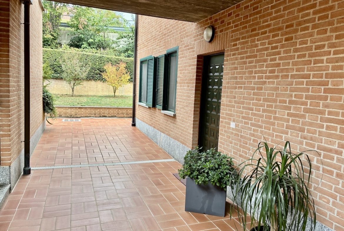 Appartamento signorile con giardino