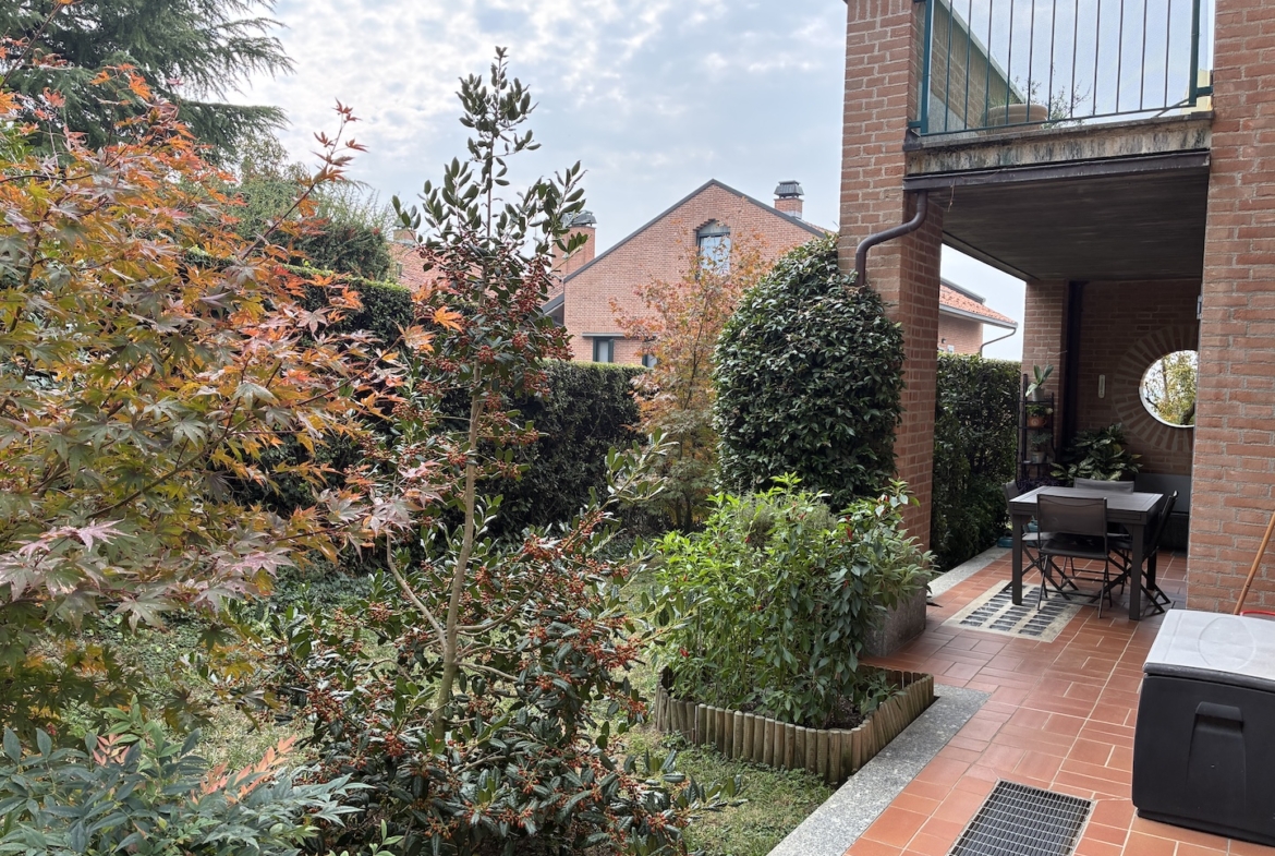 Appartamento signorile con giardino