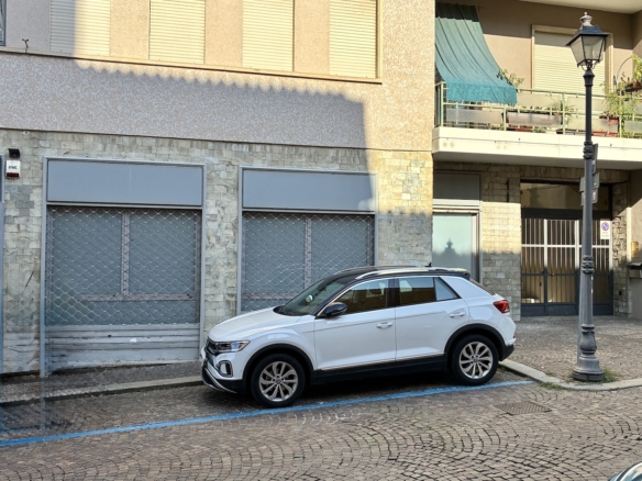 Locale commerciale