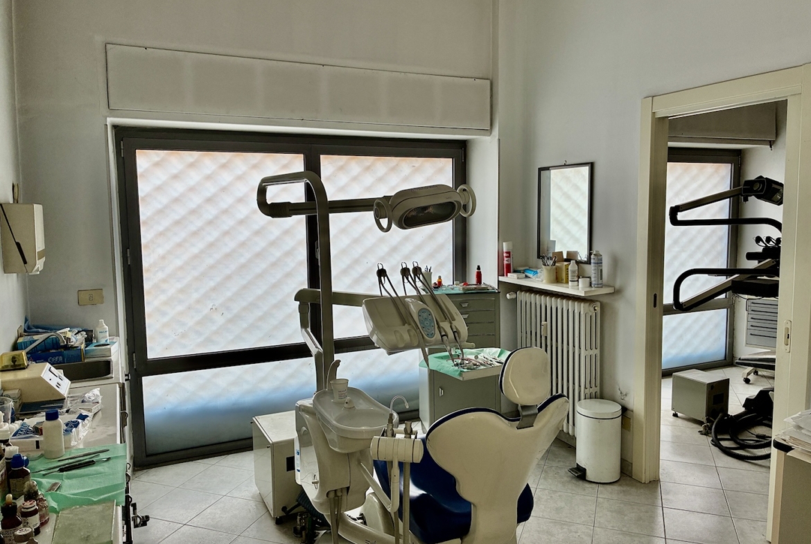 Locale commerciale