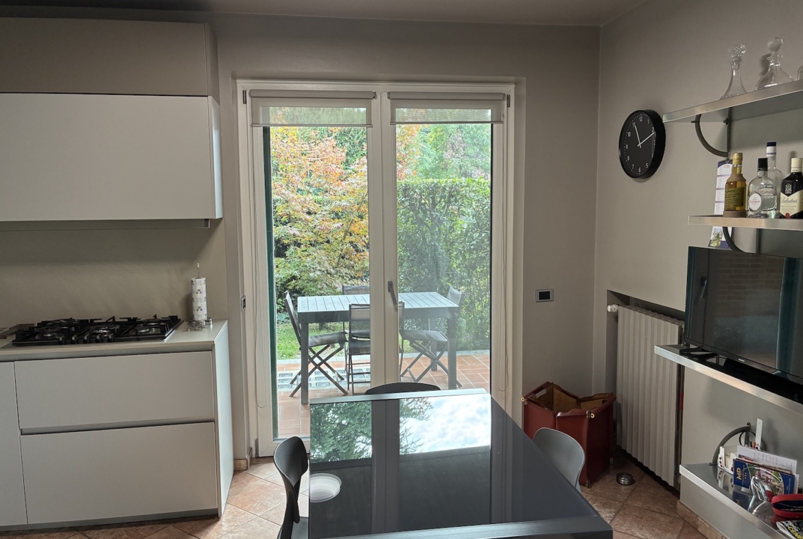Appartamento signorile con giardino